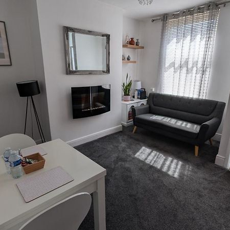 Hello Middlesbrough Apartment Bagian luar foto